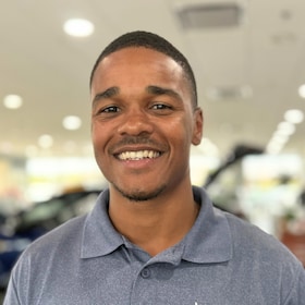 Staff member LaDarius Logan from ID_43b8b8702aa8