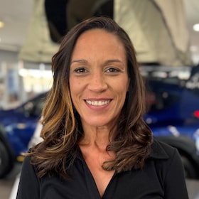 Staff member Stephanie Osborne from ID_43b8b8702aa8