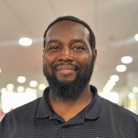 Staff member Ben Ivy from ID_43b8b8702aa8