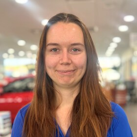 Staff member Alyssa Horne from ID_43b8b8702aa8