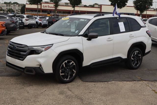 2025 Subaru Forester Limited photo 2