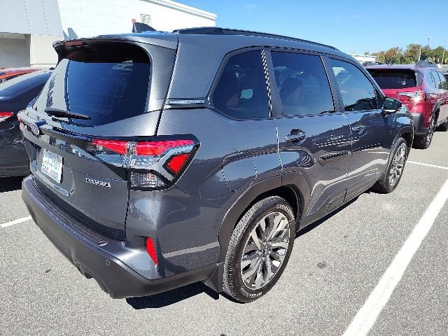 2025 Subaru Forester Touring photo 3