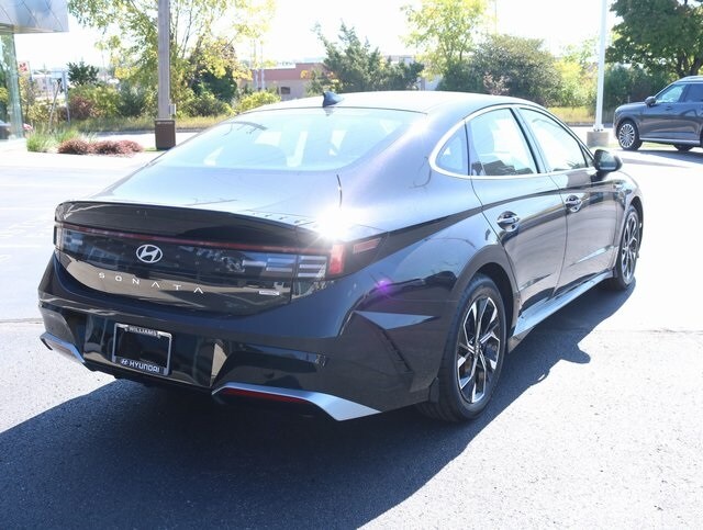 2024 Hyundai Sonata SEL photo 3