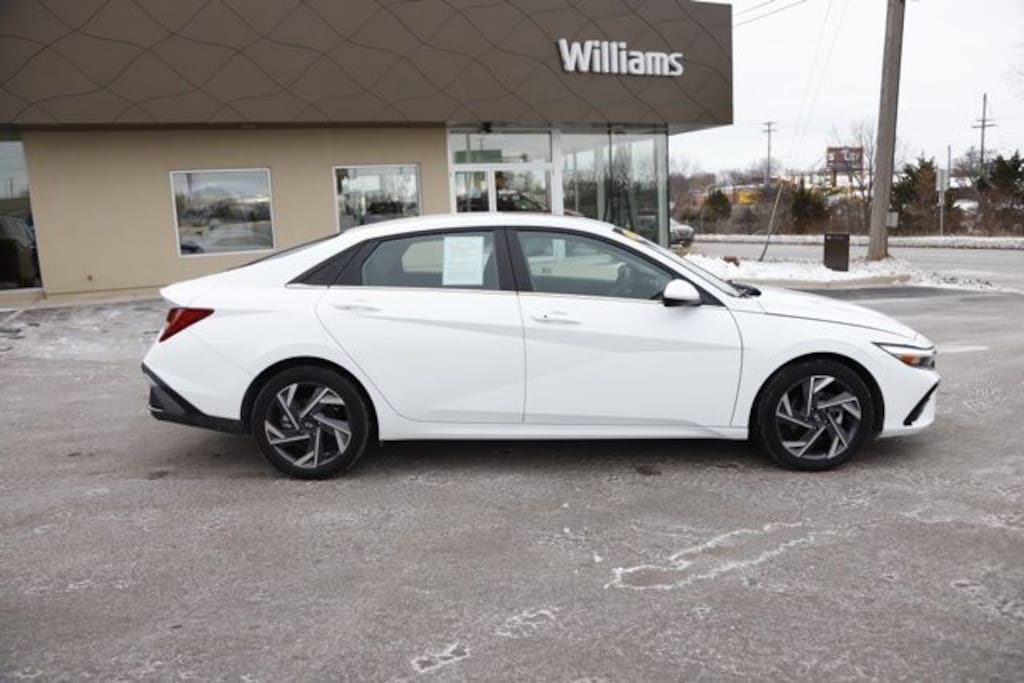 Certified 2024 Hyundai Elantra SEL Sedan