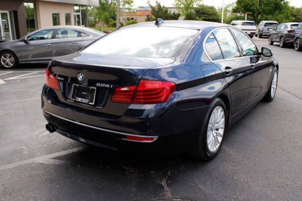 Used 2016 BMW 5 Series 528i xDrive Sedan