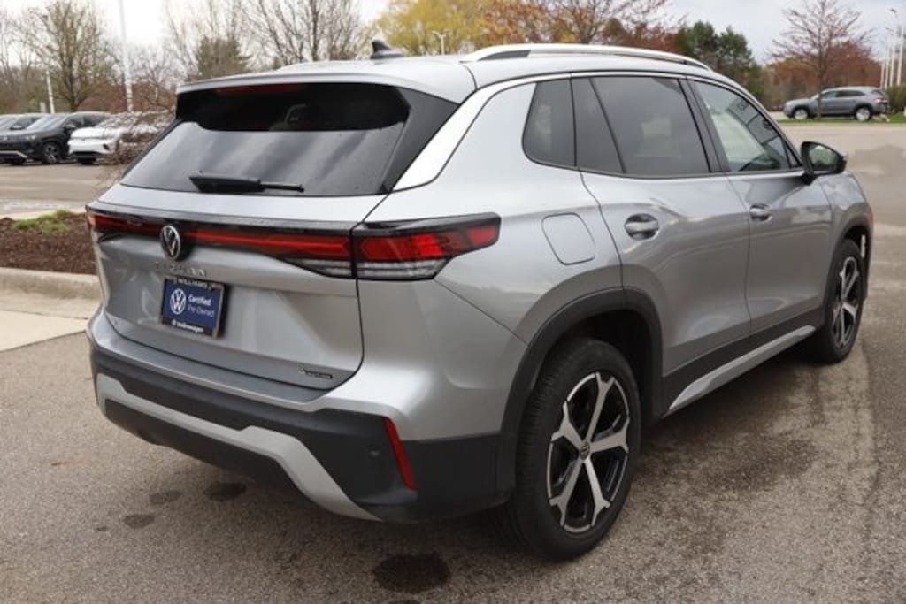 Used 2025 Volkswagen Tiguan 2.0T SE SUV