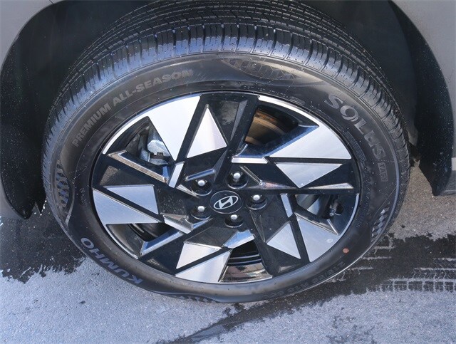 2024 Hyundai Kona SEL photo 11