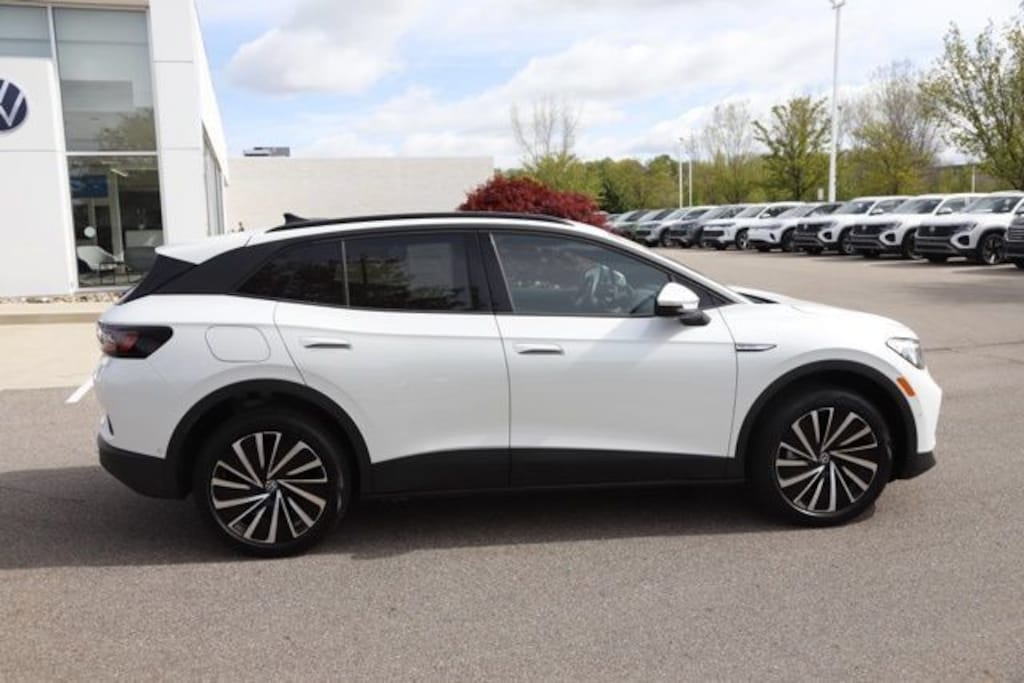 Used 2025 Volkswagen ID.4 Pro SUV