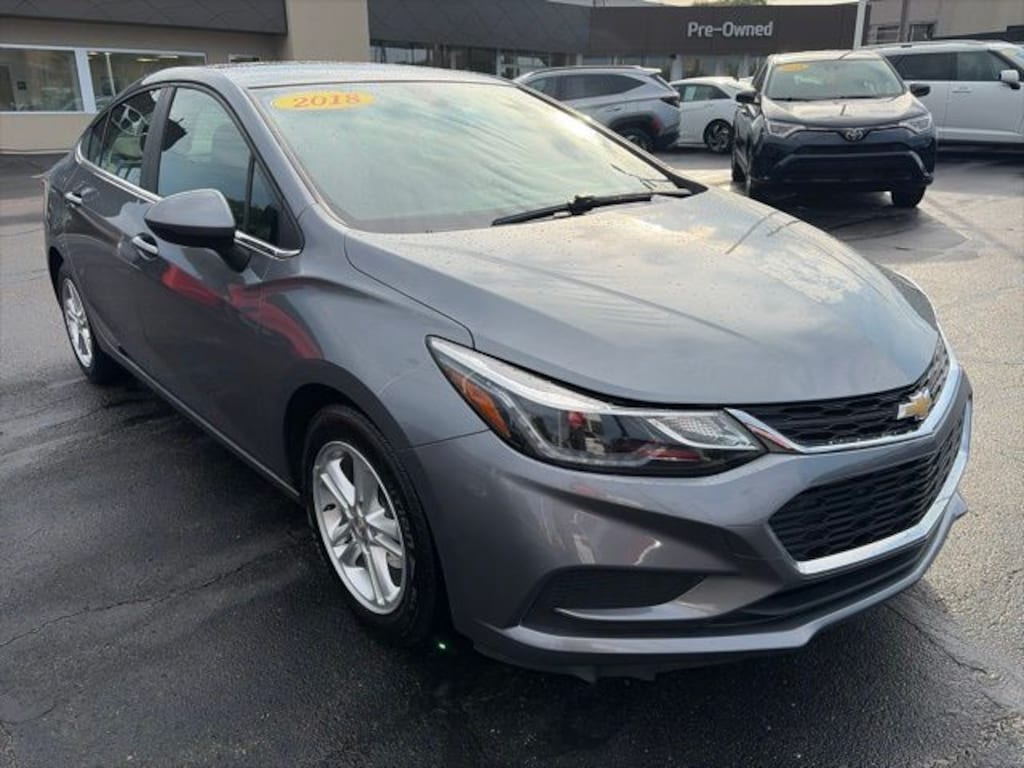 Used 2018 Chevrolet Cruze LT Sedan