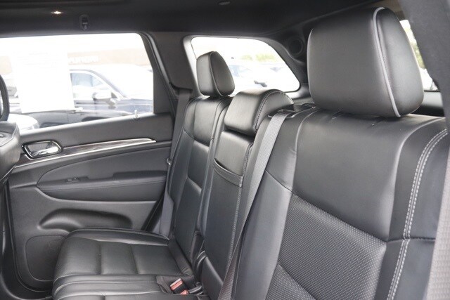 2020 Jeep Grand Cherokee Overland photo 16