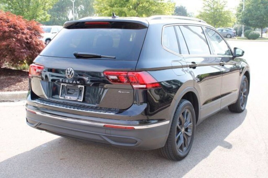 Used 2024 Volkswagen Tiguan 2.0T SE SUV