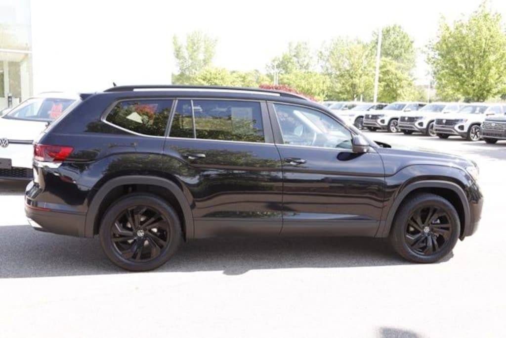 Used 2023 Volkswagen Atlas 3.6L V6 SE w/Technology SUV