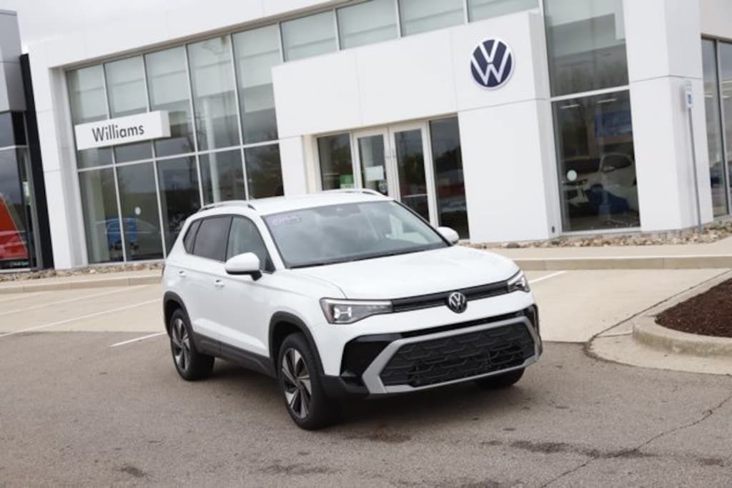 Used 2025 Volkswagen Taos 1.5T SE SUV