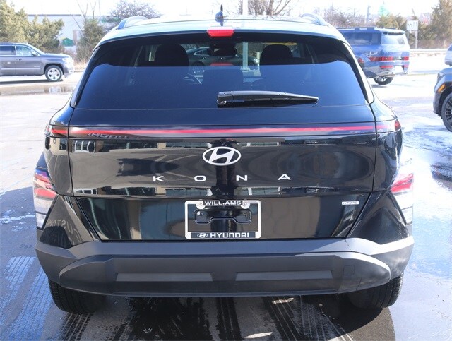 2024 Hyundai Kona SEL photo 4
