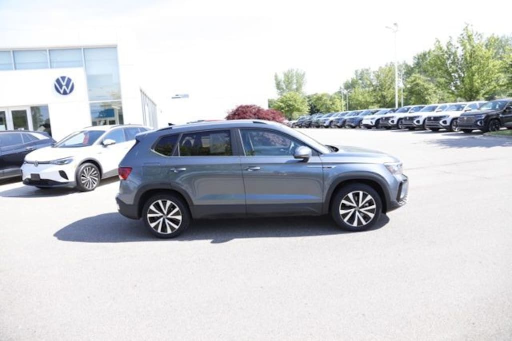 Used 2022 Volkswagen Taos 1.5T SE SUV
