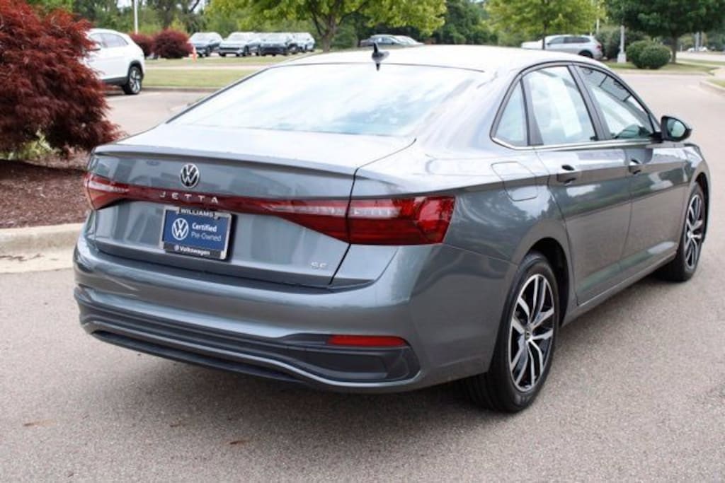 Used 2026 Volkswagen Jetta 1.5T SE Sedan