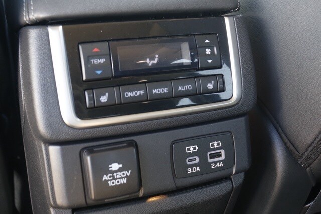 2025 Subaru Ascent Touring photo 18