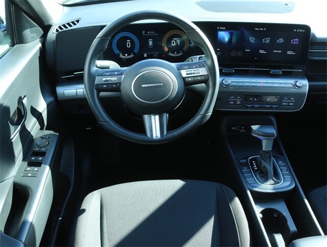 2024 Hyundai Kona SEL photo 17