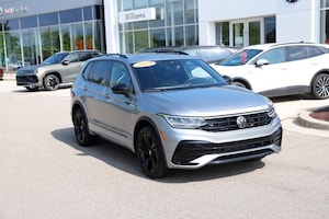 2024 Volkswagen Tiguan 2.0T SE R-Line Black