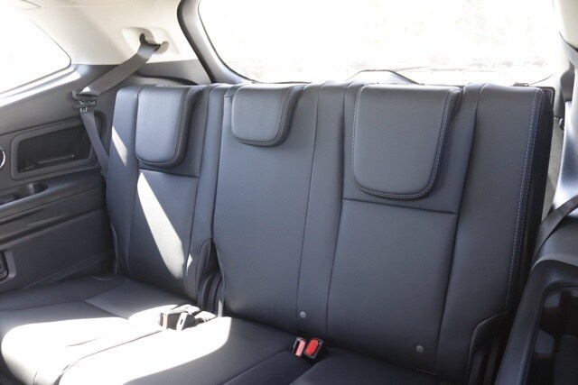 2025 Subaru Ascent Touring photo 17