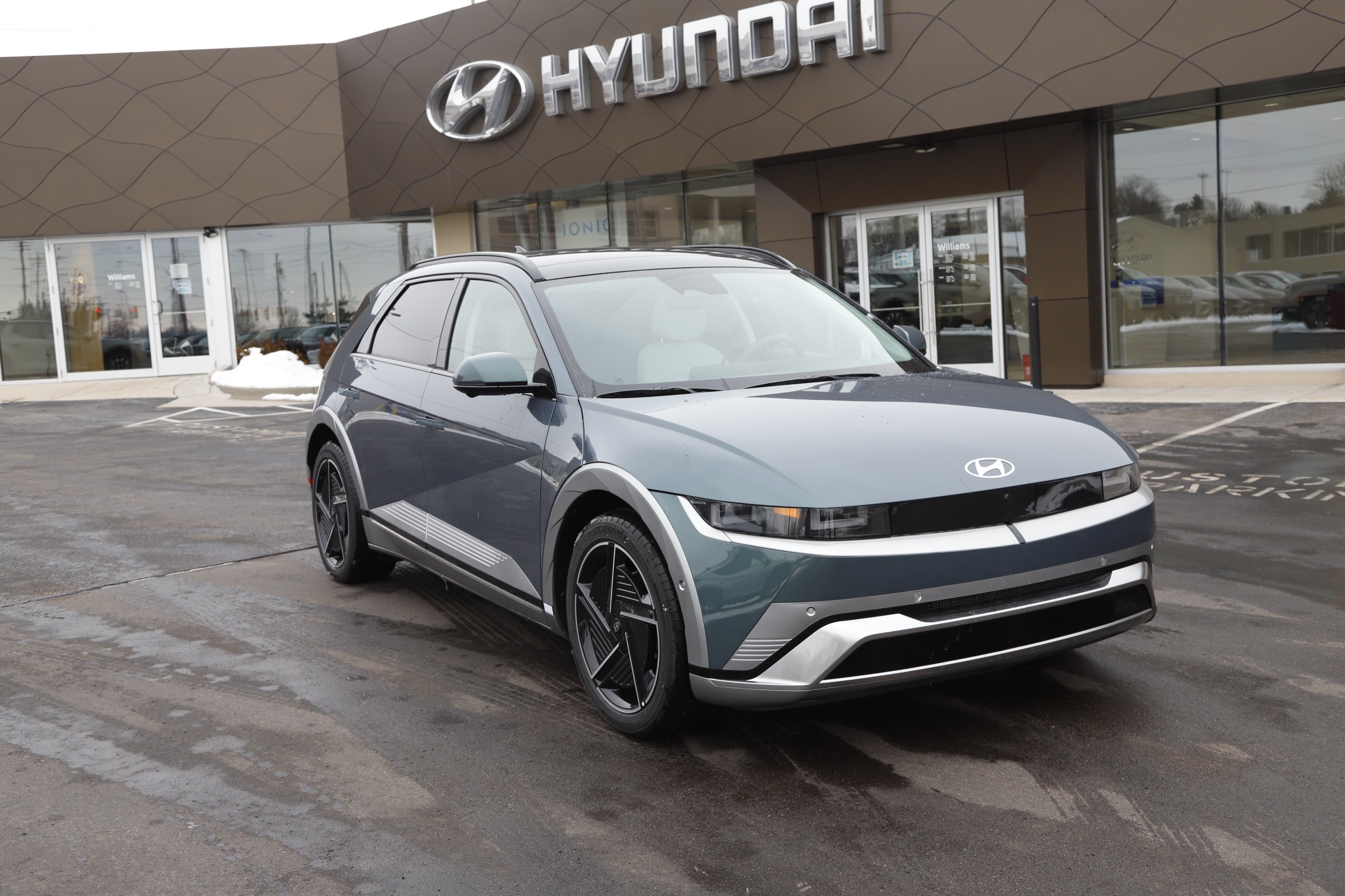 2026 Hyundai IONIQ 5 Limited's photo