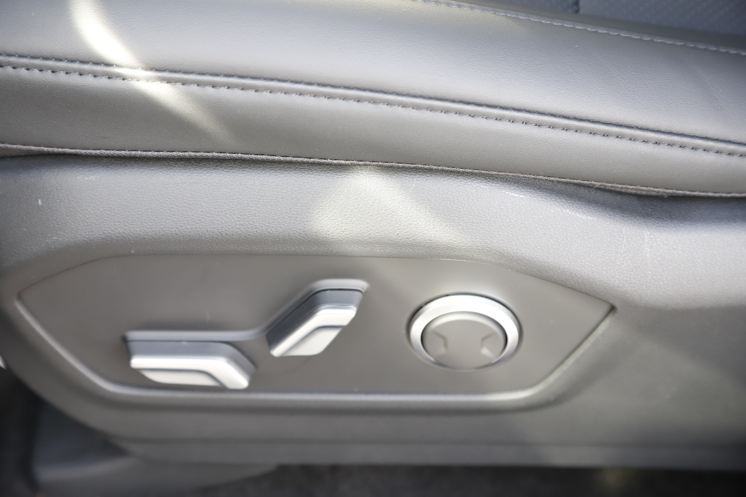 2026 Hyundai Santa Fe SEL - Photo 15