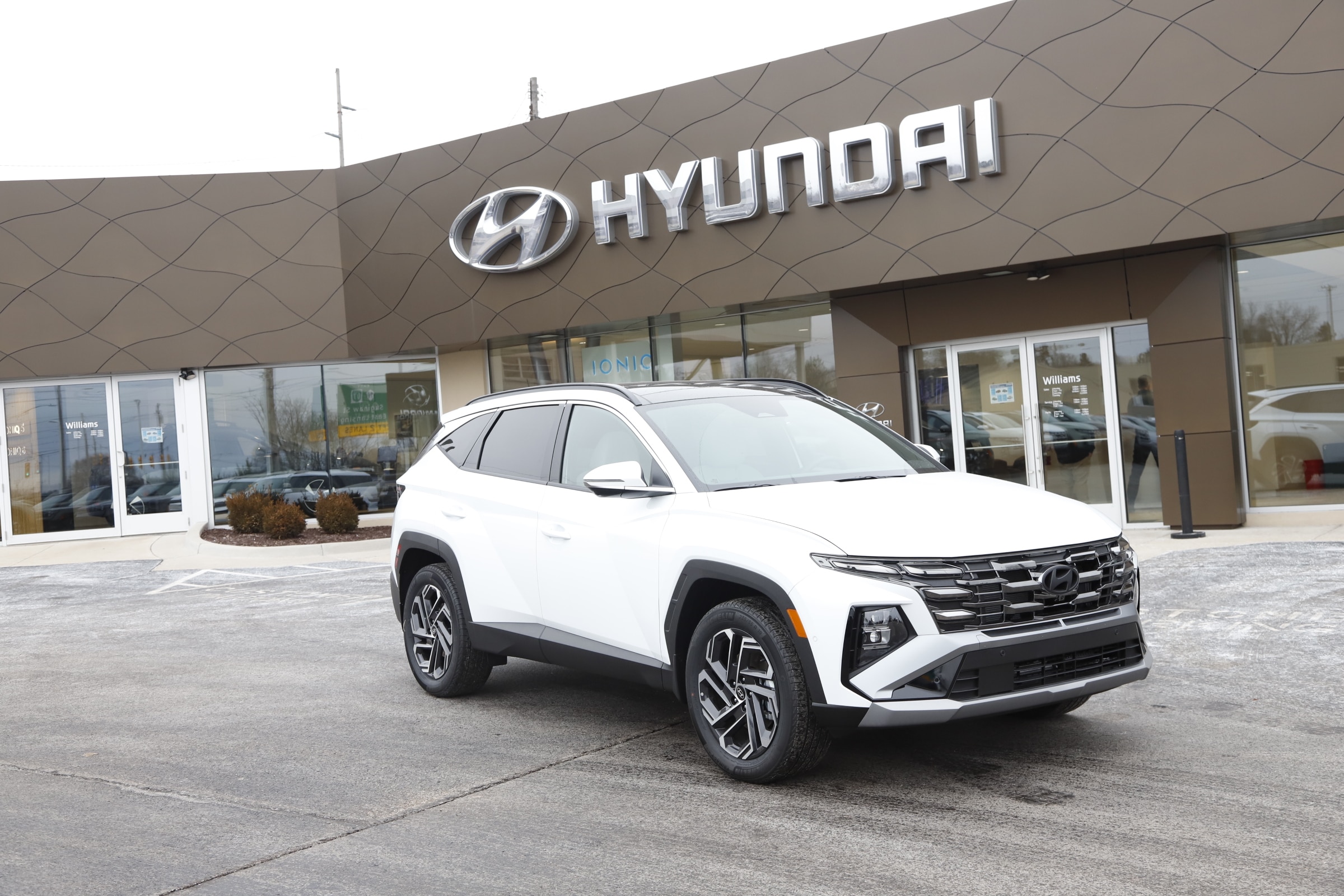 2026 Hyundai Tucson Limited's photo