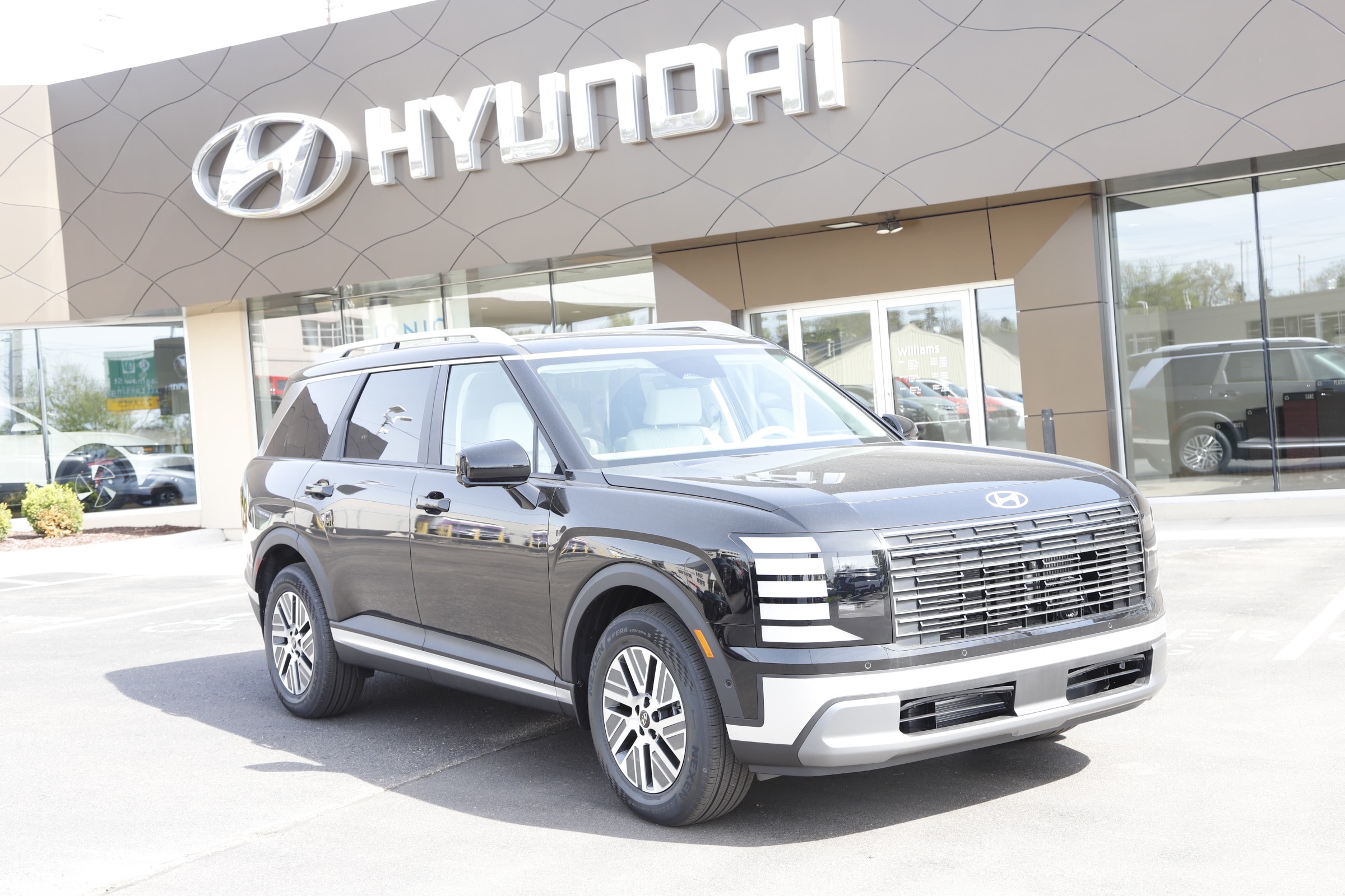 2026 Hyundai Palisade SEL Premium 8 Passenger Hybrid AWD's photo