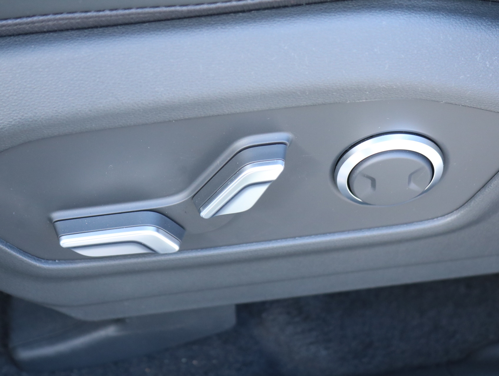 2026 Hyundai Santa Fe SEL - Photo 16