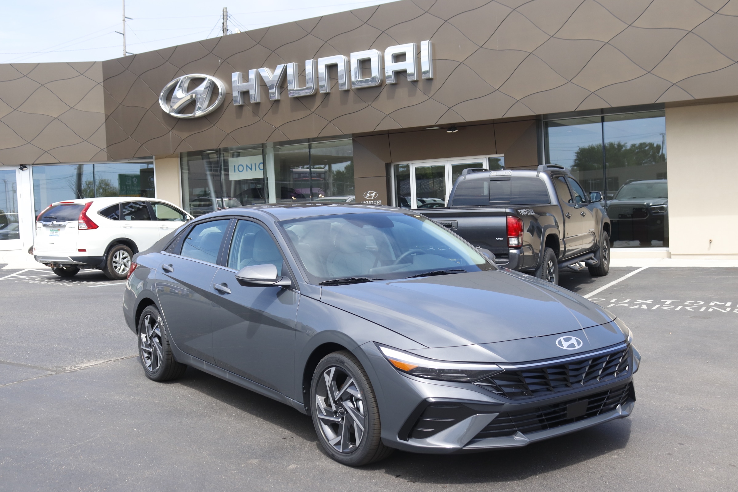 2025 Hyundai Elantra Car 