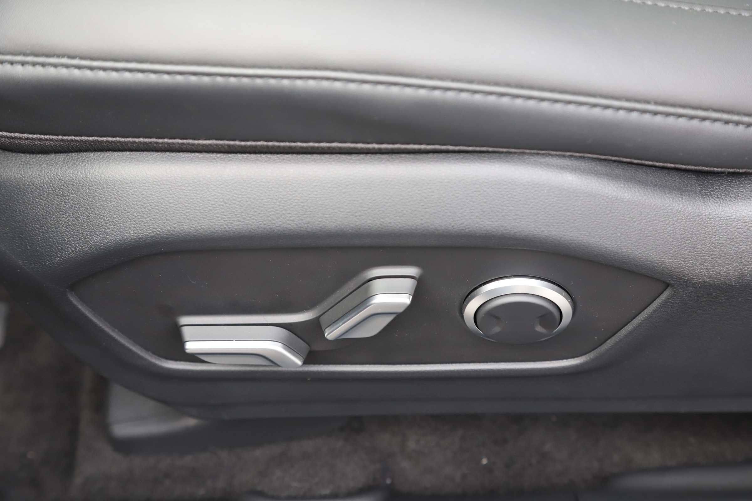 2026 Hyundai Santa Fe SEL - Photo 15