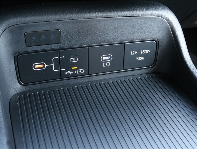 2024 Hyundai Kona SEL photo 26