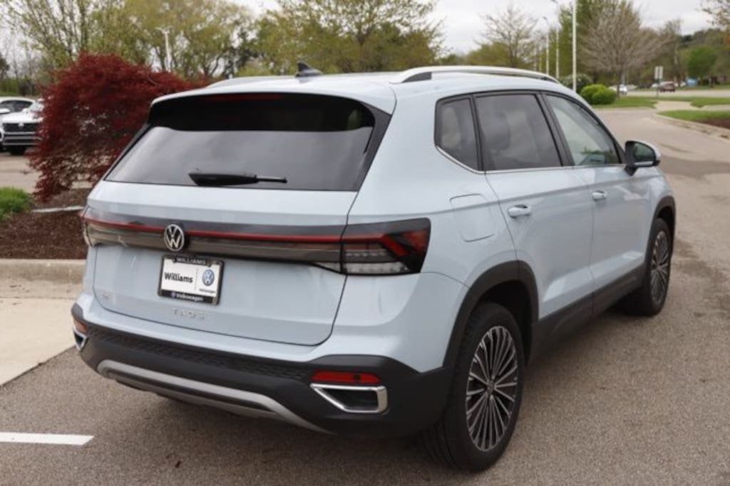 Used 2025 Volkswagen Taos 1.5T SE SUV