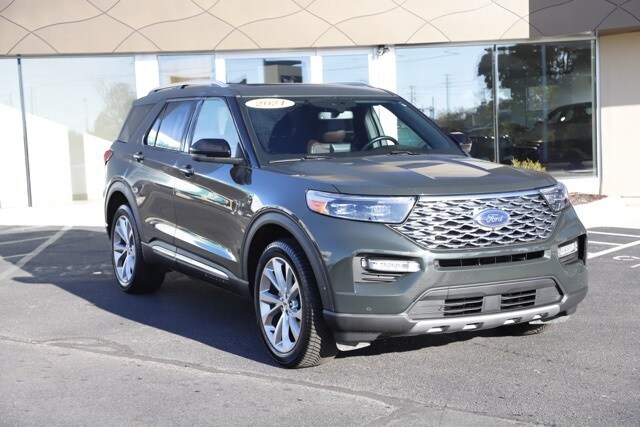 2021 Ford Explorer ST photo 2
