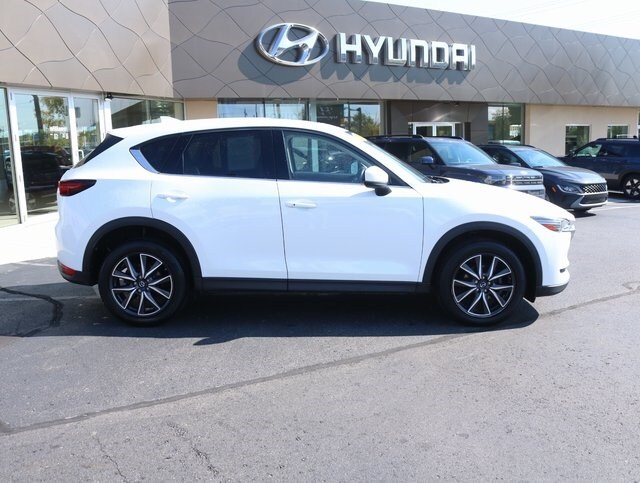 2018 Mazda CX-5 Grand Touring photo 2