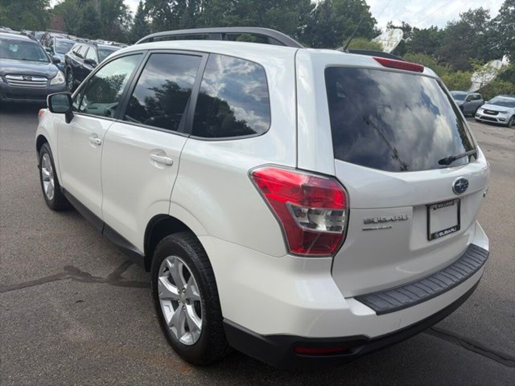 Used 2015 Subaru Forester 2.5i Premium SUV