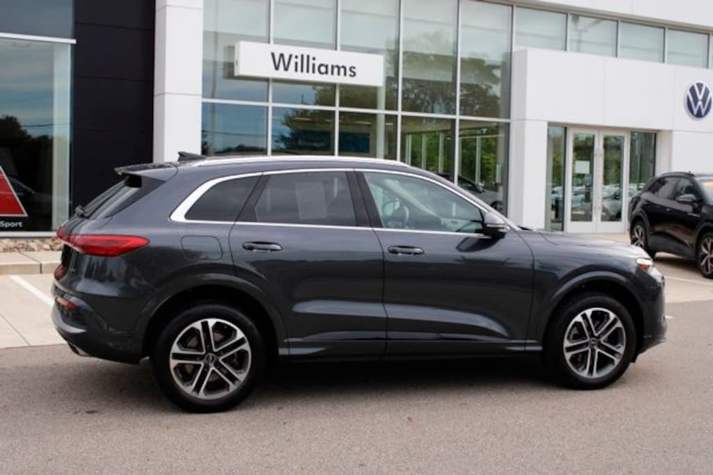 Certified 2025 Audi Q5 2.0T Premium SUV