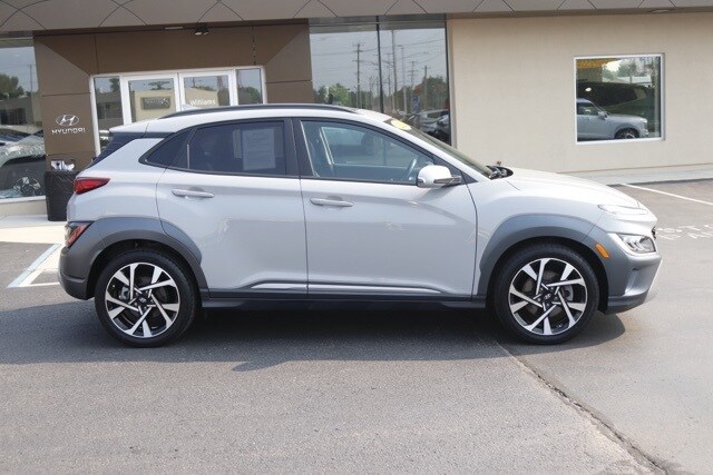 2023 Hyundai Kona Limited photo 2