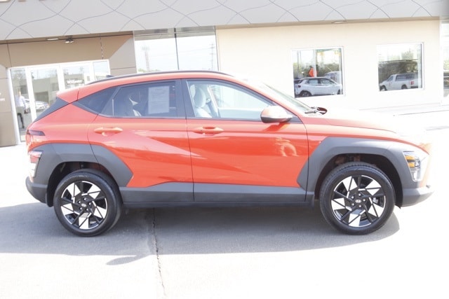 Used 2024 Hyundai Kona SEL with VIN KM8HBCAB4RU039772 for sale in Lansing, MI