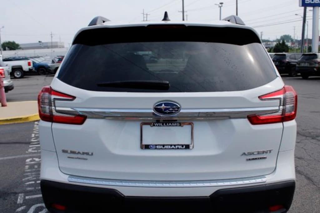 Used 2023 Subaru Ascent Limited SUV