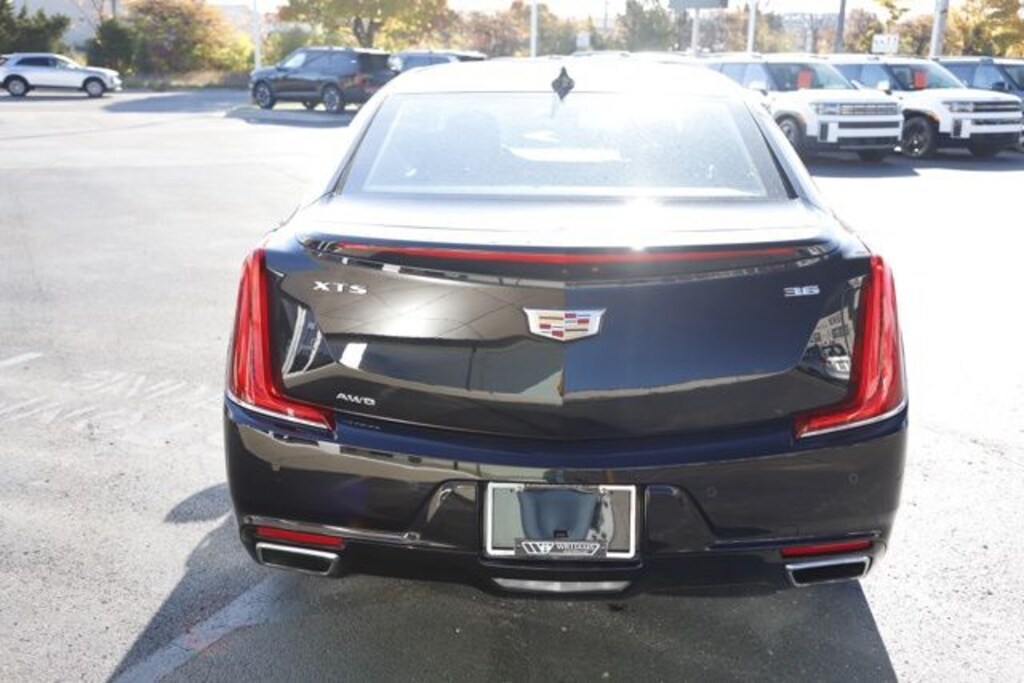 Used 2019 CADILLAC XTS Luxury Sedan