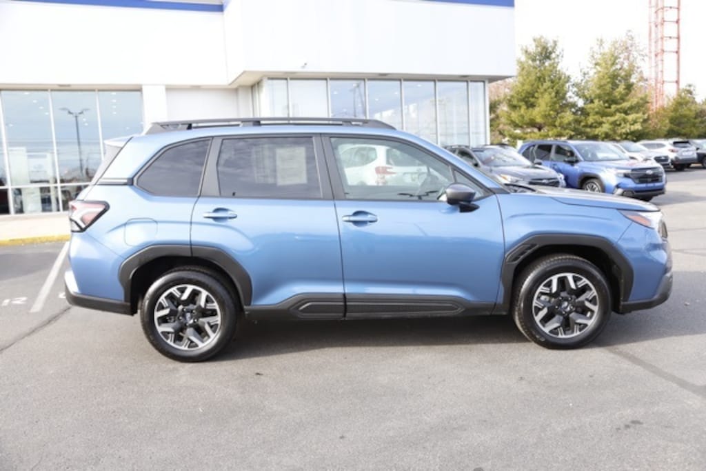 Used 2025 Subaru Forester Premium SUV