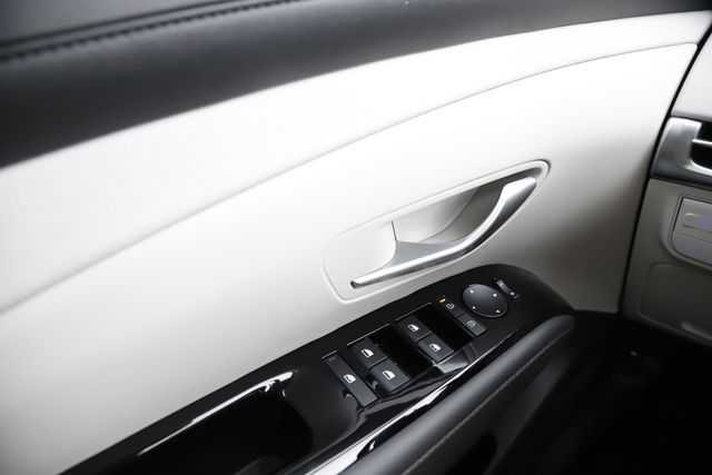 2025 Hyundai Tucson Limited - Photo 24