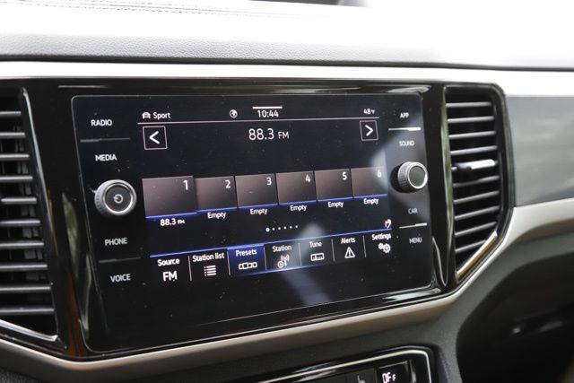 2023 Volkswagen Atlas Cross Sport SE w/Tech - Photo 24