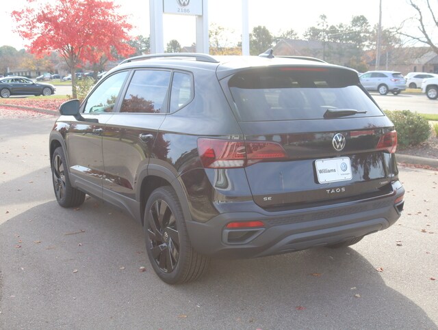 2024 Volkswagen Taos SE photo 5