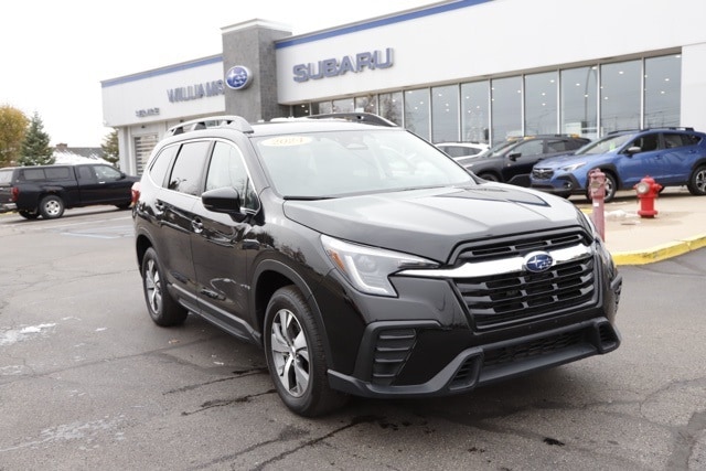 2024 Subaru Ascent Premium's photo