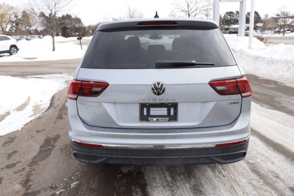 Certified 2022 Volkswagen Tiguan 2.0T SE SUV