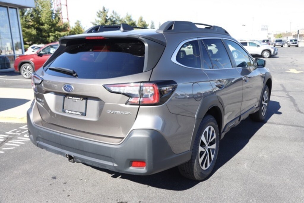 Used 2024 Subaru Outback Premium SUV
