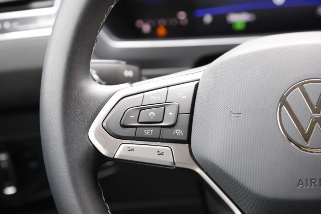 2023 Volkswagen Tiguan SE - Photo 17