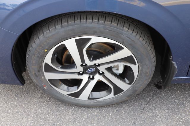 2020 Subaru Legacy Limited - Photo 13